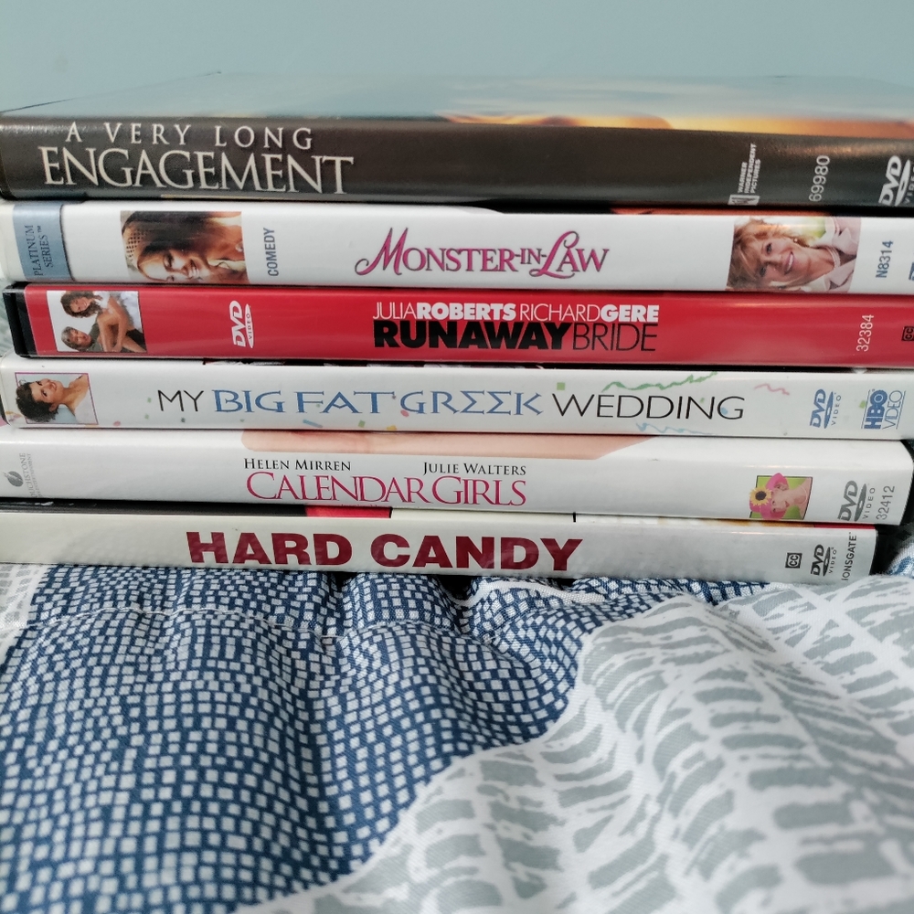 6 DVDs